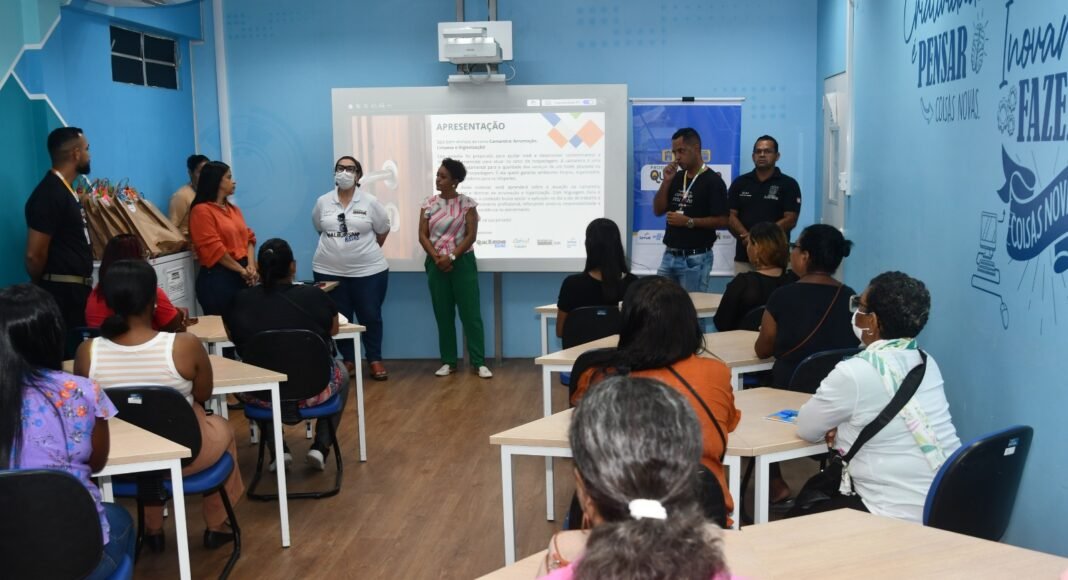 Qualificação profissional prepara moradores para o setor de turismo em Alagoinhas