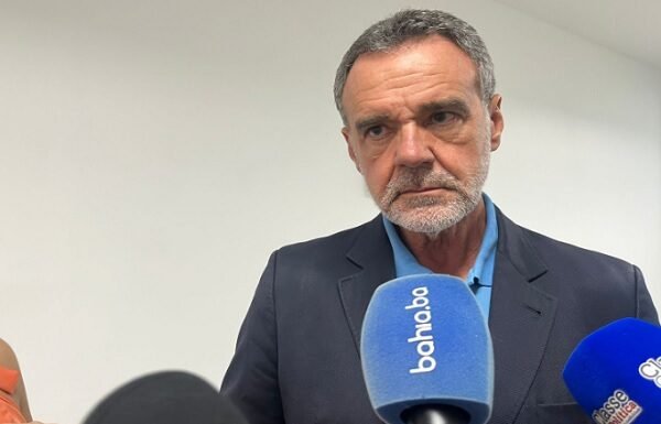 Daniel Almeida define prazo para a votação da redução da escala de trabalho 6×1