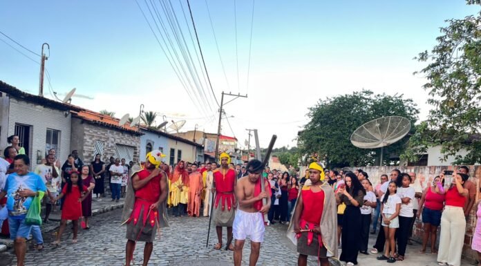 Via Sacra emociona fiéis e resgata a história de Cristo no distrito de Riacho da Guia