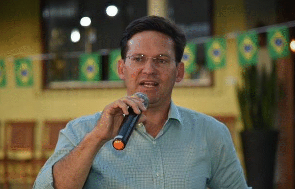 O nó de João Roma: sair da bolha bolsonarista e se tornar o senador da mudança