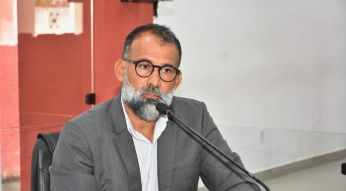 Vereador Cláudio Abiude aborda saúde pública, pauta cultural e organização administrativa, além de relatar avanços após audiência pública