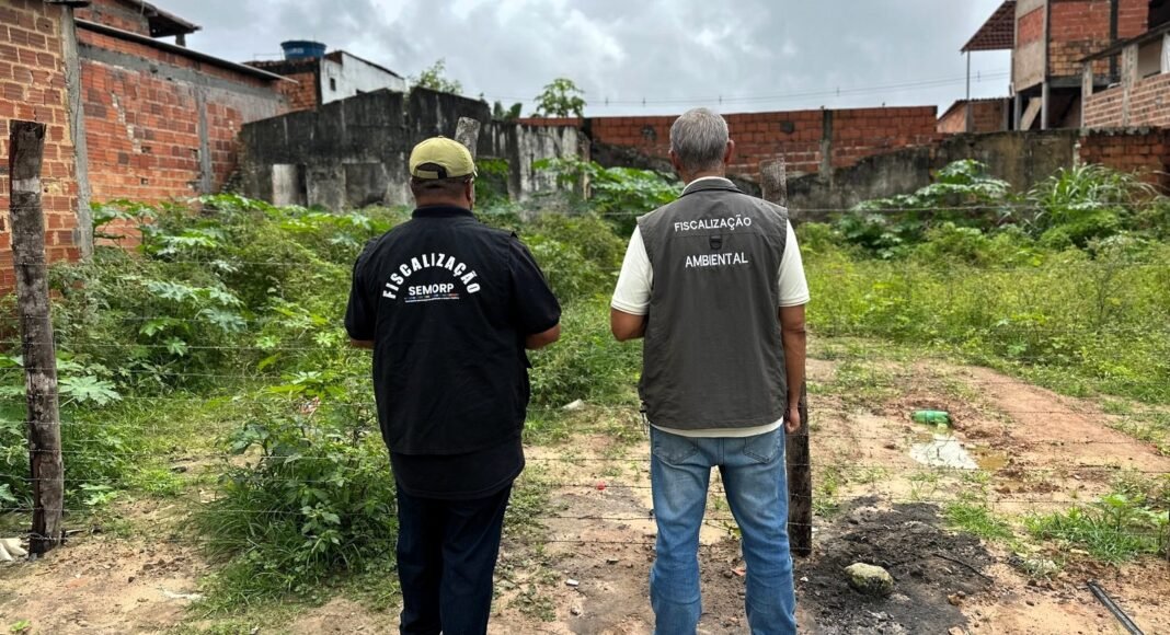 Prefeitura de Alagoinhas notifica proprietários de 78 imóveis por abandono e risco epidemiológico