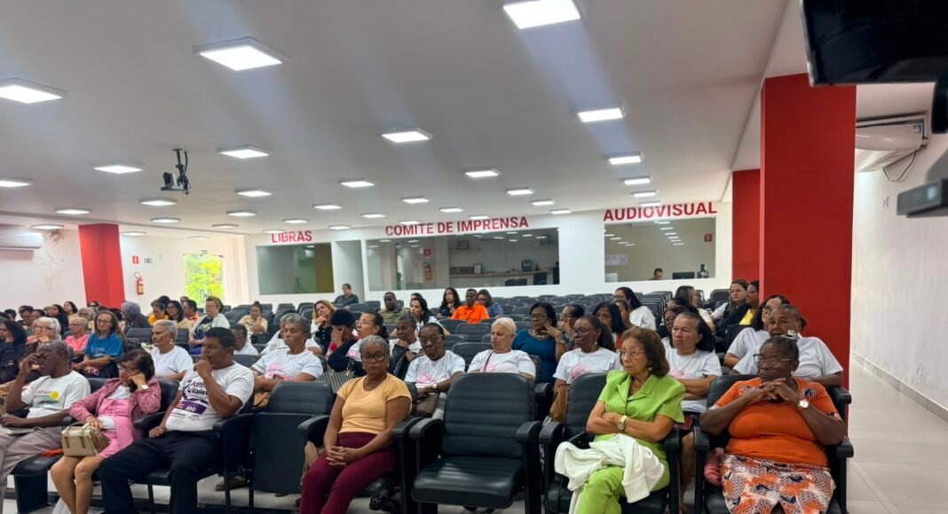 Junho Violeta: Alagoinhas fortalece rede de proteção e discute combate à violência contra a pessoa idosa