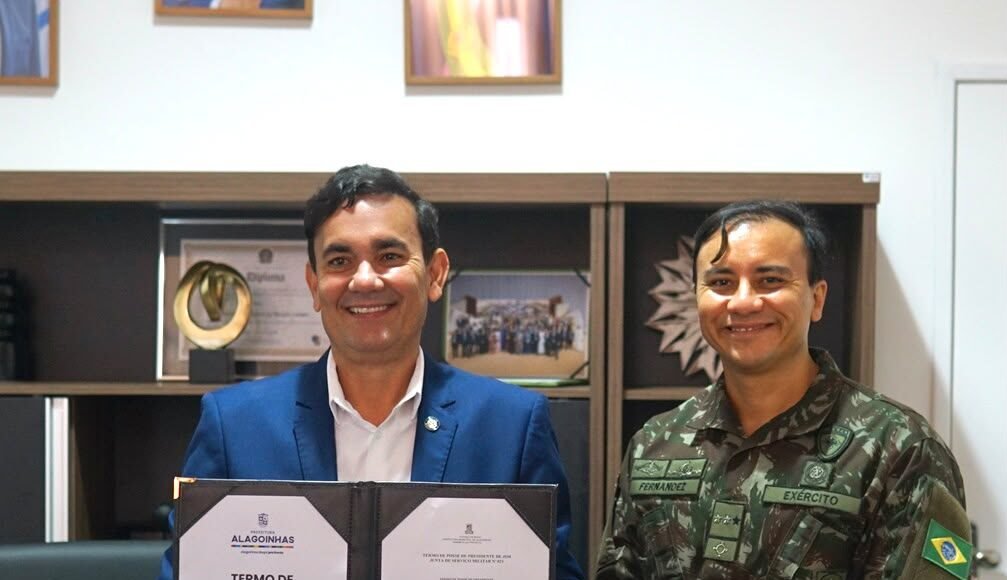 Prefeito Gustavo Carmo toma posse como prefeito presidente da Junta de Serviço Militar de Alagoinhas